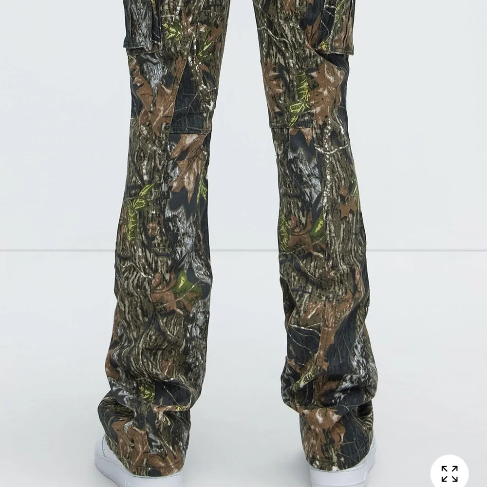 Fashion Nova Camouflage Cargo Pants - Picture 3 of 3